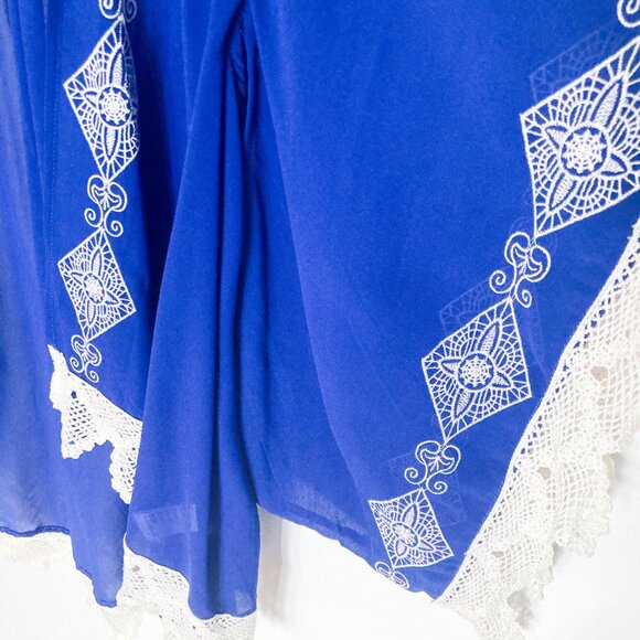 Blue and White Lace Kimono styled Tunic - Picture 16 of 16